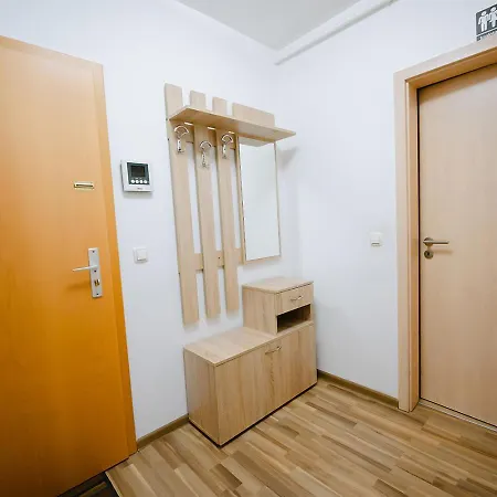Harmony Apartment -Mall Coresi Brașov Exterior foto